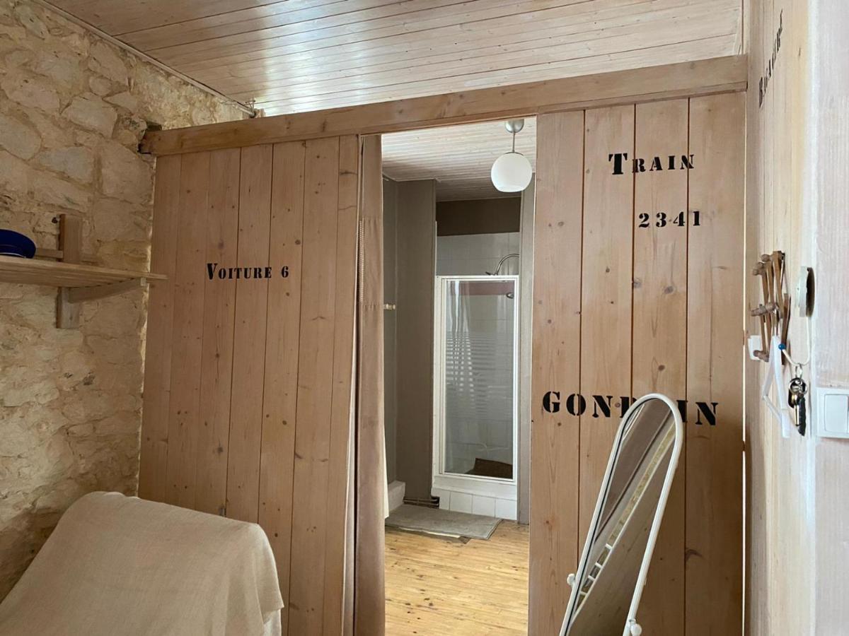 La Gare Bed and Breakfast Gondrin Buitenkant foto